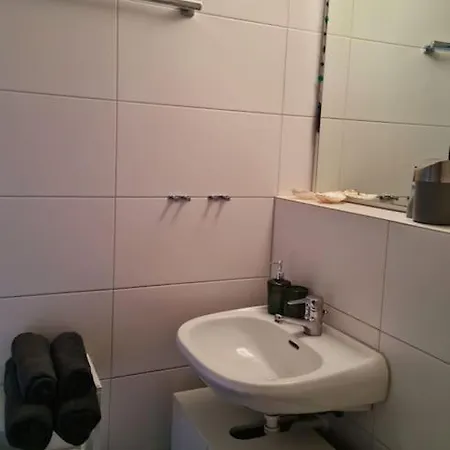 Modern Studio With Private Parking. Apartment