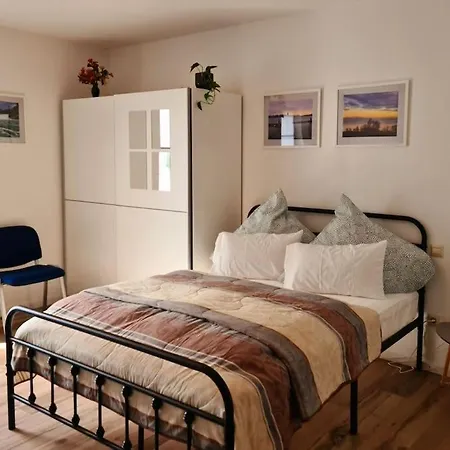 Modern Studio With Private Parking. Apartment Konstanz